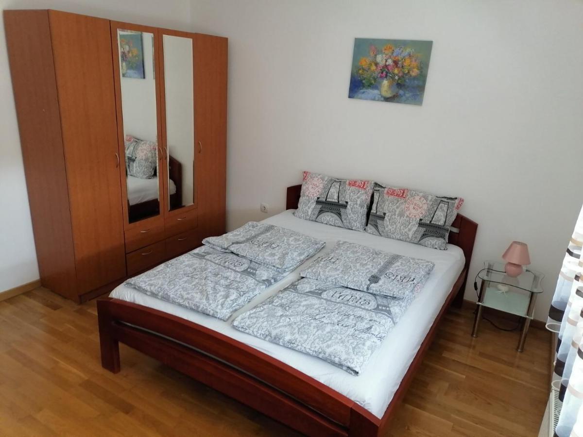 Paris Apartment -Free Private Parking Novi Sad Eksteriør billede