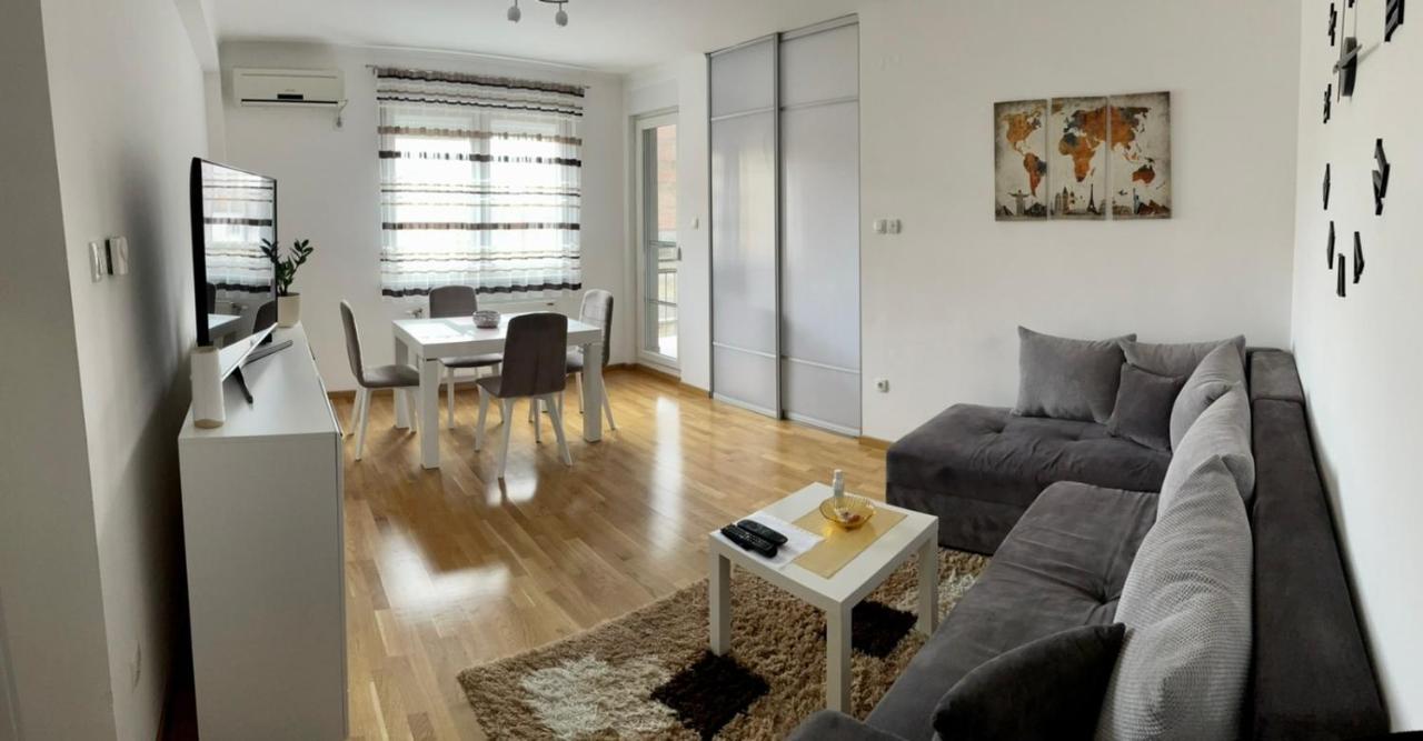 Paris Apartment -Free Private Parking Novi Sad Eksteriør billede