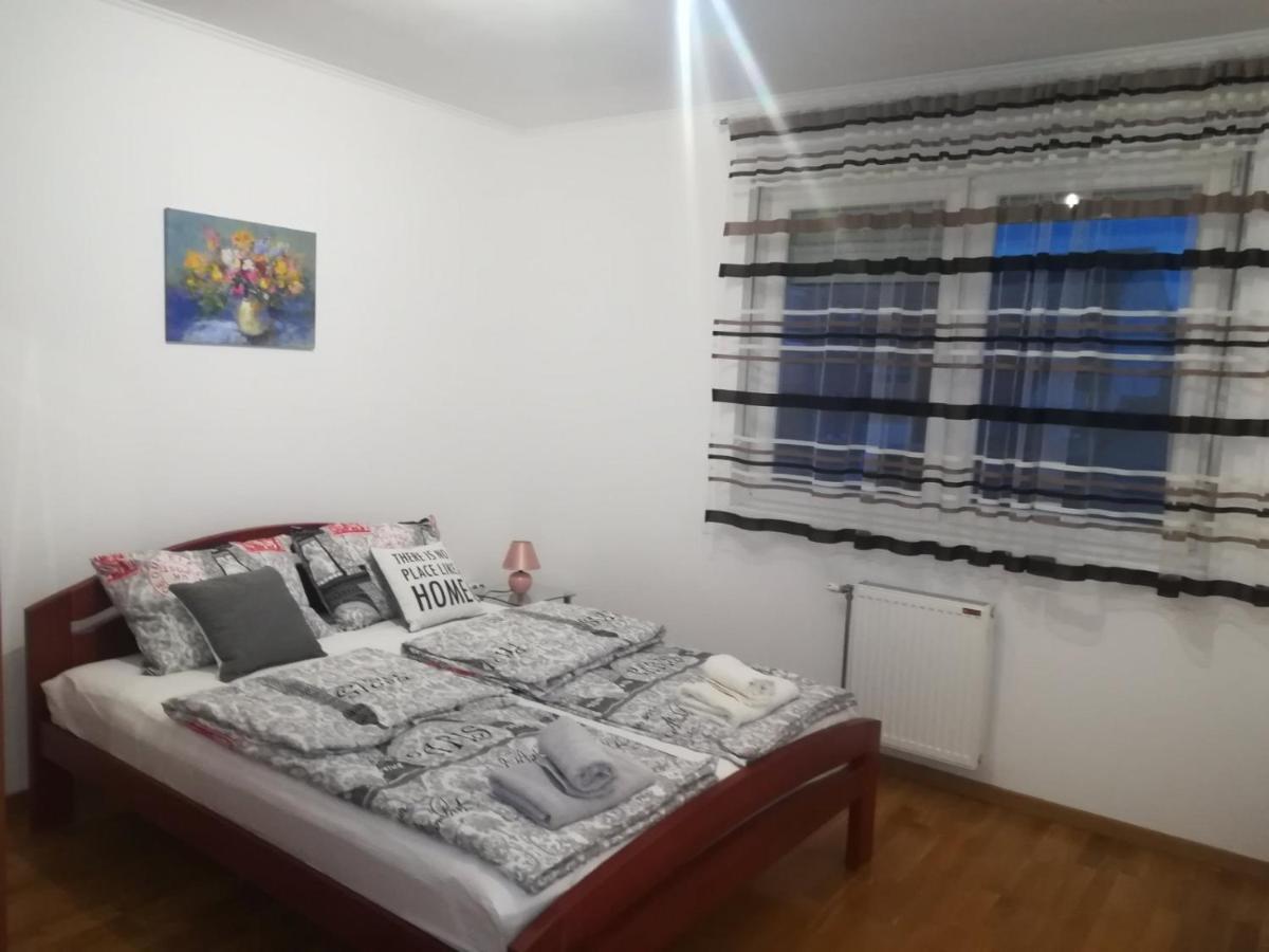 Paris Apartment -Free Private Parking Novi Sad Eksteriør billede